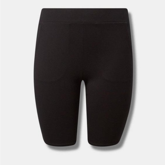 torrid Pants - Torrid: 11 Inch Signature Waist Pocket Bike Short